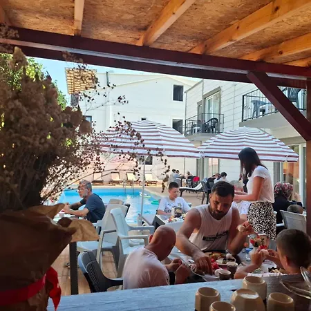 Garden Prizma Rooms&aparts Kemer