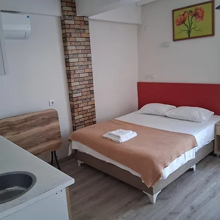 Garden Prizma Rooms&aparts *