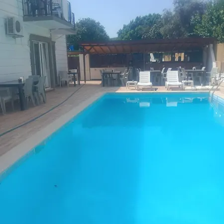 Garden Prizma Rooms&aparts Homestay