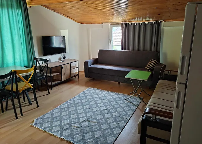 Garden Prizma Rooms&aparts * קמר