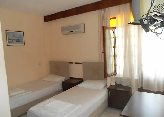 Garden Prizma Rooms&aparts קמר