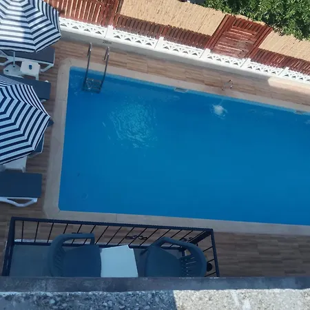 Garden Prizma Rooms&aparts