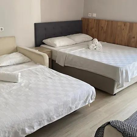 Garden Prizma Rooms&aparts *