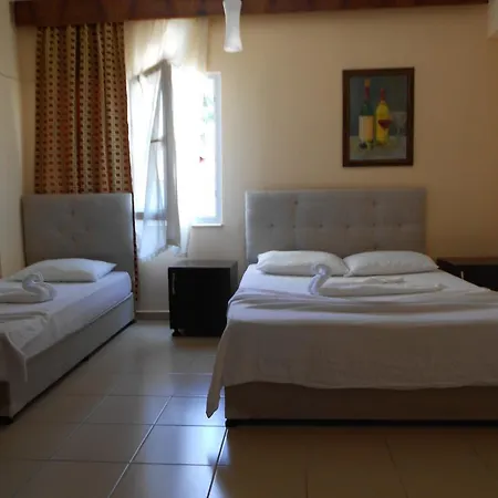 Garden Prizma Rooms&aparts *