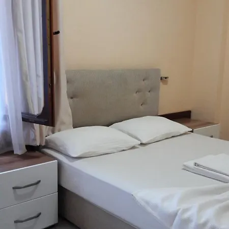 Homestay Garden Prizma Rooms&aparts *
