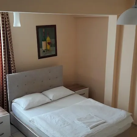 Garden Prizma Rooms&aparts Homestay