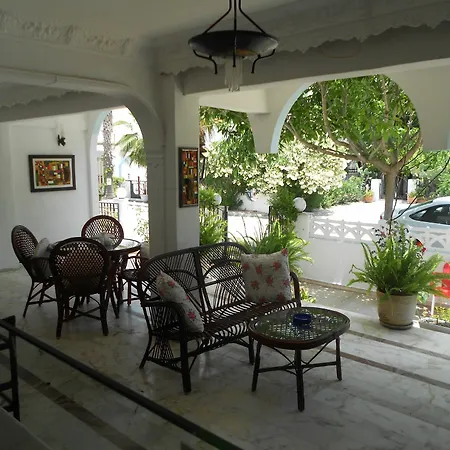 Garden Prizma Rooms&aparts Homestay