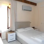 Garden Prizma Rooms&aparts *