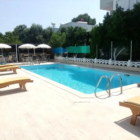 Garden Prizma Rooms&aparts *