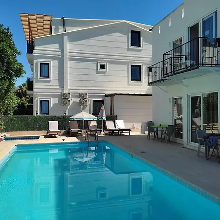 Garden Prizma Rooms&aparts Alloggio in famiglia *