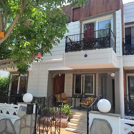 Garden Prizma Rooms&aparts ホームステイ *