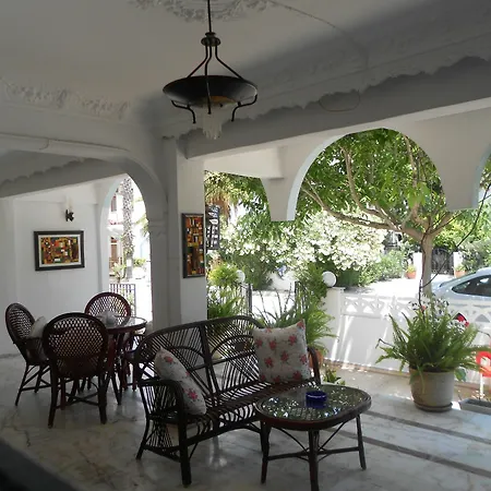 מלון Garden Prizma Rooms&aparts *