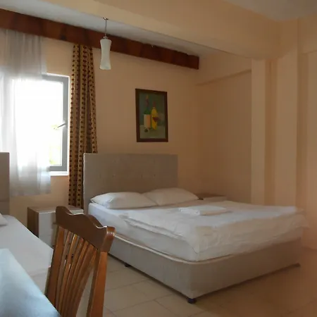 Garden Prizma Rooms&aparts *